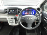運転席はその車の重要ポイント。ぜひ実際にご乗車ください。お待ちしてます。