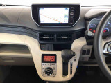 温度を設定すれば、自動で車内の温度管理をしてくれる優れものです♪ATミッションで運転楽々