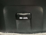 当店ではトヨタauショップ併設しております。お車と一緒にau携帯の機種変更も可能です♪また、自動車保険も取り扱っております。車の支払いと自動車保険の支払いをまとめてお支払い可能なプランもあります♪