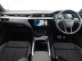 運転に必要な情報をメーター内に集約し、ドライバーの安全で快適な運転に寄与するアウディバーチャルコックピット。