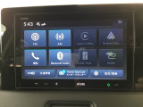 Apple CarPlayやAndroid Autoに対応しているので、スマートフォンの機能を車内でも手軽に使えます。