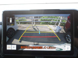 バックガイドモニターで、後方を確認しながら安心して駐車することができます。運転初心者も熟練者も必須の機能ですよ!