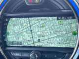 ●純正ナビ:一体感のあるナビは、高級感ある車内を演出してくれます。Bluetooth再生などオーディオ機能も充実しておりますので、運転もより楽しめます♪