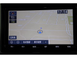 純正9インチSDナビを装備しています。大きな画面で地図も見やすく操作もしやすいです☆ハンズフリー通話や音楽の再生に使えるBluetoothにも対応しています。