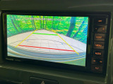 【バックカメラ】駐車時に後方がリアルタイム映像で確認できます。大型商業施設や立体駐車場での駐車時や、夜間のバック時に大活躍!運転スキルに関わらず、今や必須となった装備のひとつです!