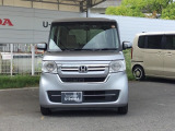 お客様に安全で快適なカーライフをお送りいただくために、中古車にも高いレベルの品質基準を設け、その基準に従って、全ての中古車について納車前整備を実施しています。