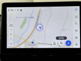 純正ナビを装備。タッチパネル式で使いやすく、お出かけもラクラクです。