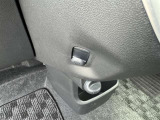 荷物を掛けられるフックが装備されています!