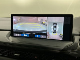 全方位モニターがついています! 車の周囲を360&deg;安全確認できるので、普段の駐車はもちろんの事、縦列駐車や幅寄せの際にも活躍してくれますよ。