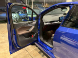 BMW Premium Selection 調布/〒182-0015東京都調布市八雲台2-14-1/TEL.042-426-1166/営業時間:10:00-18:00