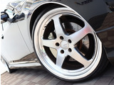 仕入れを行い、店頭に到着後は第三者検査機関が行う検査を実施しております。