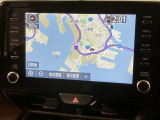 いまや必須装備「ナビゲーション」搭載!知らない場所にスイスイッとドライブ。もう、これなしではハンドルを握れませんね!でも運転中の操作は危険ですのでご注意ですね☆
