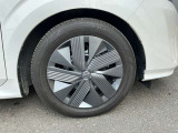 純正のホイールなので耐久性が高いです!!185/60R16