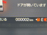 走行2kmのため、タイヤの山はもちろん、ブレーキや足回り、エンジン機関もまったく消耗していません。これから長く、トラブルフリーで安心してお乗りいただけます。最初の車検までメンテナンスの手間も最小限です。
