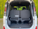 普段のお買い物や通勤、送迎等に十分な荷室スペースを確保しております。セカンドシートを倒すと、大きな荷物の積載も可能です♪