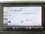【カロッツェリア製ナビ・AVIC-RZ910 】カロッツェリア製の7インチメモリーナビが装備されています。