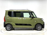 ドアは約90度に開くので荷物も積み込みやすく、乗り降りもしやすい♪ アウトドアで楽しく快適に過ごせる工夫がいっぱいです♪♪