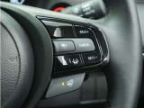 ◆アダプティブクルーズコントロール◆予め設定した車速内でクルマが自動的に加減速。前走車との適切な車間距離を維持しながら追従走行します。【LKAS】車線維持支援システムでステアリング操作を支援。