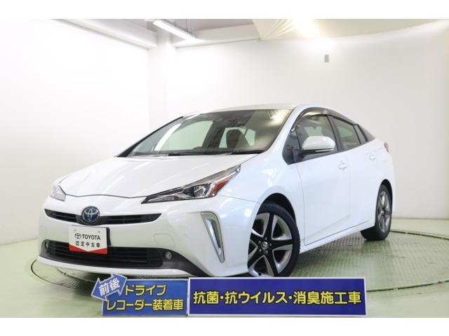 トヨタ プリウス 