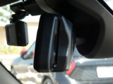 ETC2.0一体型の自動防眩機能付きバックミラー!後続車のヘッドライトの眩しさを自動で軽減してくれます!
