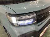 LEDヘッドライトで夜間の運転も安心ですね