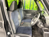 運転席シート廻りは使用感も少なく、良好な状態となっています。丁寧に使われていたことがよくわかりますね。