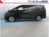 【サイド】左右のスライドドアは電動スライドドアになります。