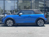 時を経ても深い魅力を放ち続けるMINI。より快適にお乗り頂くために、3つのサポートプログラムをご用意しております。※認定中古車保証は登録日より最長4年間まで延長が可能です。