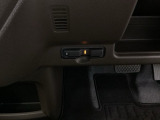 ETC車載器付。ETCが使用可能な道路通行料はキャッシュレスでスマートに走行できます。再セットアップして納車致します。