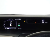 視点移動が少ないセンターメーター、ロングドライブも疲れません。