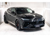 URUS Performante Nero Helene