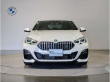 【キドニーグリル】BMWは約90年もの間、ほぼ全ての車両にひと目でBMWだと分かるこの特徴的なフロントグリルが備えられ、デザイン・アイコンとして親しまれてきました。