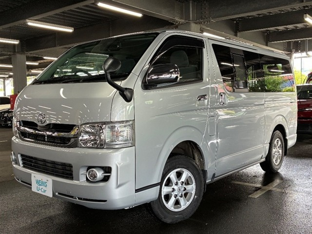 トヨタ ハイエースバン 