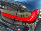 また、BMW正規認定中古車は、エマージェンシーサービスが自動付帯。24時間365日、皆様のカーライフをサポート致します。確かな安心のうえで、「駆けぬける歓び」をご堪能ください。
