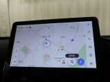 スマホをクルマとつなぐだけで、おなじみのアプリをディスプレイオーディオ上で気軽に使えるようになります。スマホと同じ感覚の画面タッチ操作はもちろん、ハンズフリー通話や各種機能を音声操作出来ます(^^)/