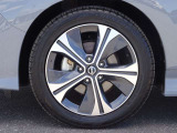 【タイヤ】 【純正17インチアルミホイール】《215/50R17》専用のアルミなのでお車のイメージぴったりですね!