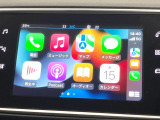 ●Apple Car Play:スマホとの有線接続で、ナビ・オーディオ再生などスマホのアプリ機能が画面でも使える便利機能です!