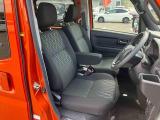 自動車保険も取り扱っておりますの無料で見積りをいたします♪ お客様のお話を伺い、お客様に合った的確なプランをご提案させて頂きます。