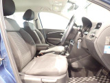 楽な姿勢で座ることが出来るので長時間の運転でも疲れにくいですし体もぶれにくいですよ。