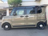 中古車は全てWeb在庫です。現車はストックヤードにて保管しており常時展示はしておりませんので、現車をご確認の場合は事前にお電話にてご連絡お願い致します。075-922-2313 定休日:毎週水曜日