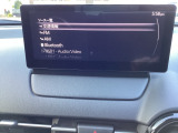 Bluetoothに接続することで、スマートフォンに入っている音楽アプリを車内で楽しめたり、通話が出来ます♪