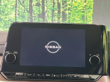 【純正9型ナビ】人気の純正ナビを装備しております。ナビの使いやすさはもちろん、オーディオ機能も充実!キャンプや旅行はもちろん、通勤や買い物など普段のドライブも楽しくなるはず♪