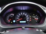 とっても見やすいメーターです。夜間時はラグジュアリーな気分にさせてくれる照明が魅力ですので、夜のドライブも楽しみになりますよ♪