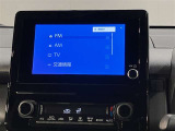 いまや必須装備「ナビゲーション」搭載!知らない場所にスイスイッとドライブ。もう、これなしではハンドルを握れませんね!でも運転中の操作は危険ですのでご注意ですね☆