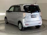 プライバシーガラスが装備されているので、車内が見えにくく、周りを気にせず、快適に運転できますよ。