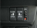 ◆両側電動スライドドア◆狭い駐車場でも乗り降りが楽々♪お子様が隣の車にドアを当ててしまう心配もございません!小さなお子様連れの方もこれで安心。