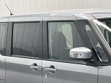 プラスチックバイザーがない分デザインもすっきり★洗車の時の窓拭きもラクラクです!