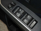 電動格納式ドアミラー・パワーウインドウを装備しています。