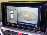 バックモニターも装備しております。バックギアに入れるとナビ画面に車の後方が映し出されます。これで後方確認も安心!
