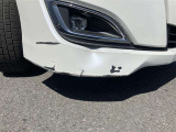 傷等が御座いますので、現車をご覧になって状態を確認をして下さい。修理をご希望の方は有償になりますが、弊社板金工場にて修理可能です!詳細はスタッフにご相談ください!